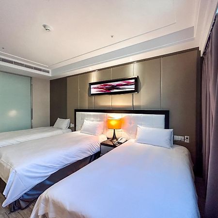 Royal Fine Hotel Kaohsiung Extérieur photo