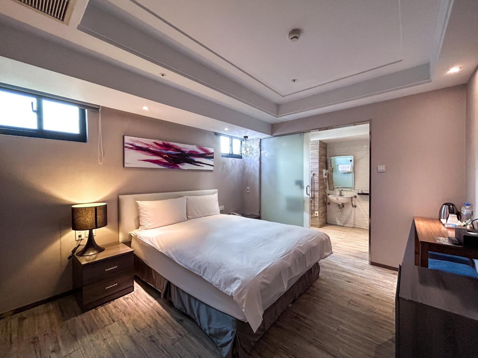 Royal Fine Hotel Kaohsiung Extérieur photo