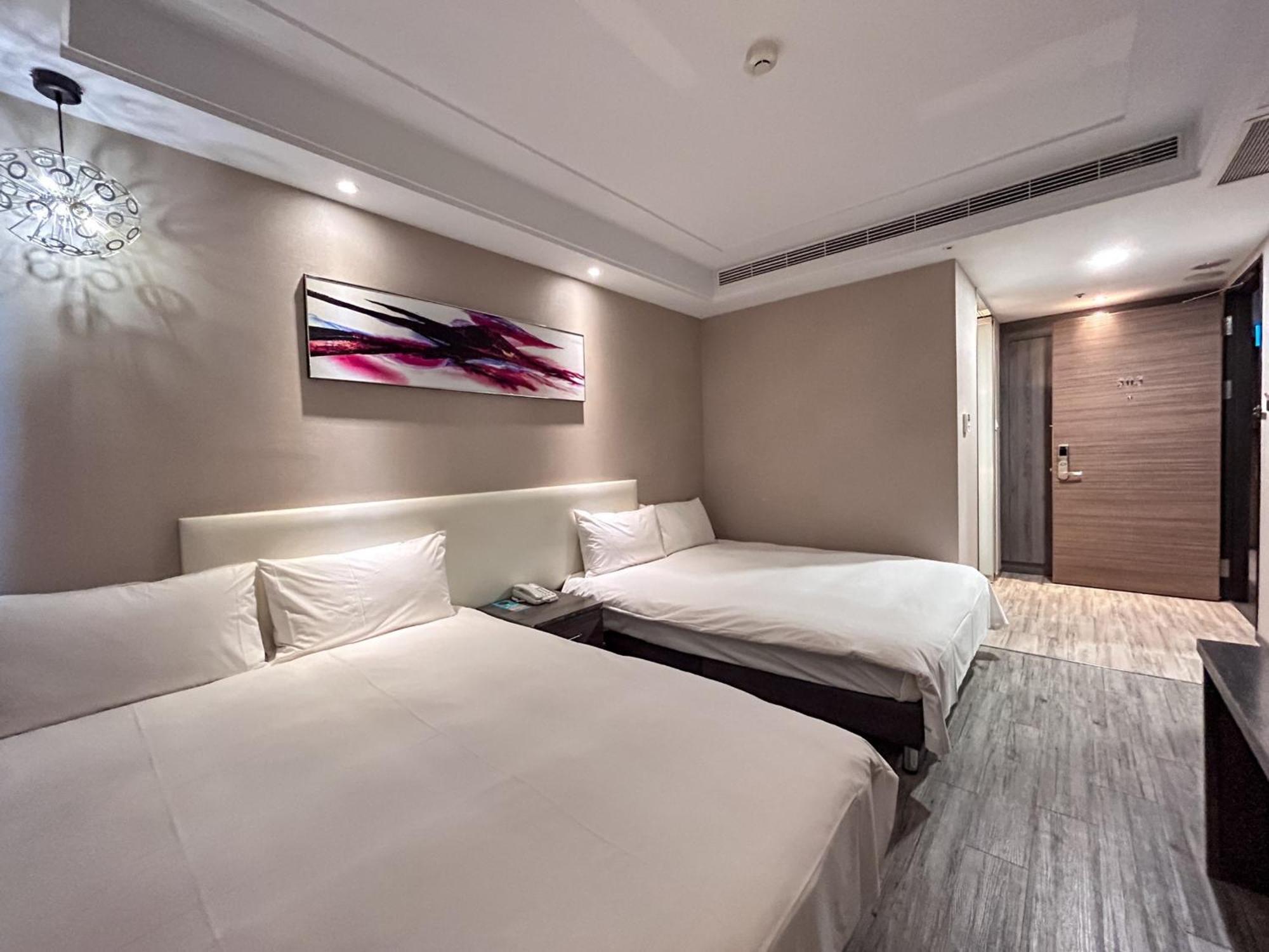 Royal Fine Hotel Kaohsiung Extérieur photo