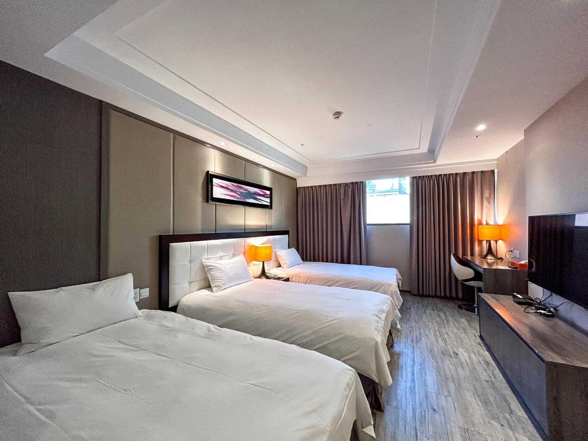 Royal Fine Hotel Kaohsiung Extérieur photo