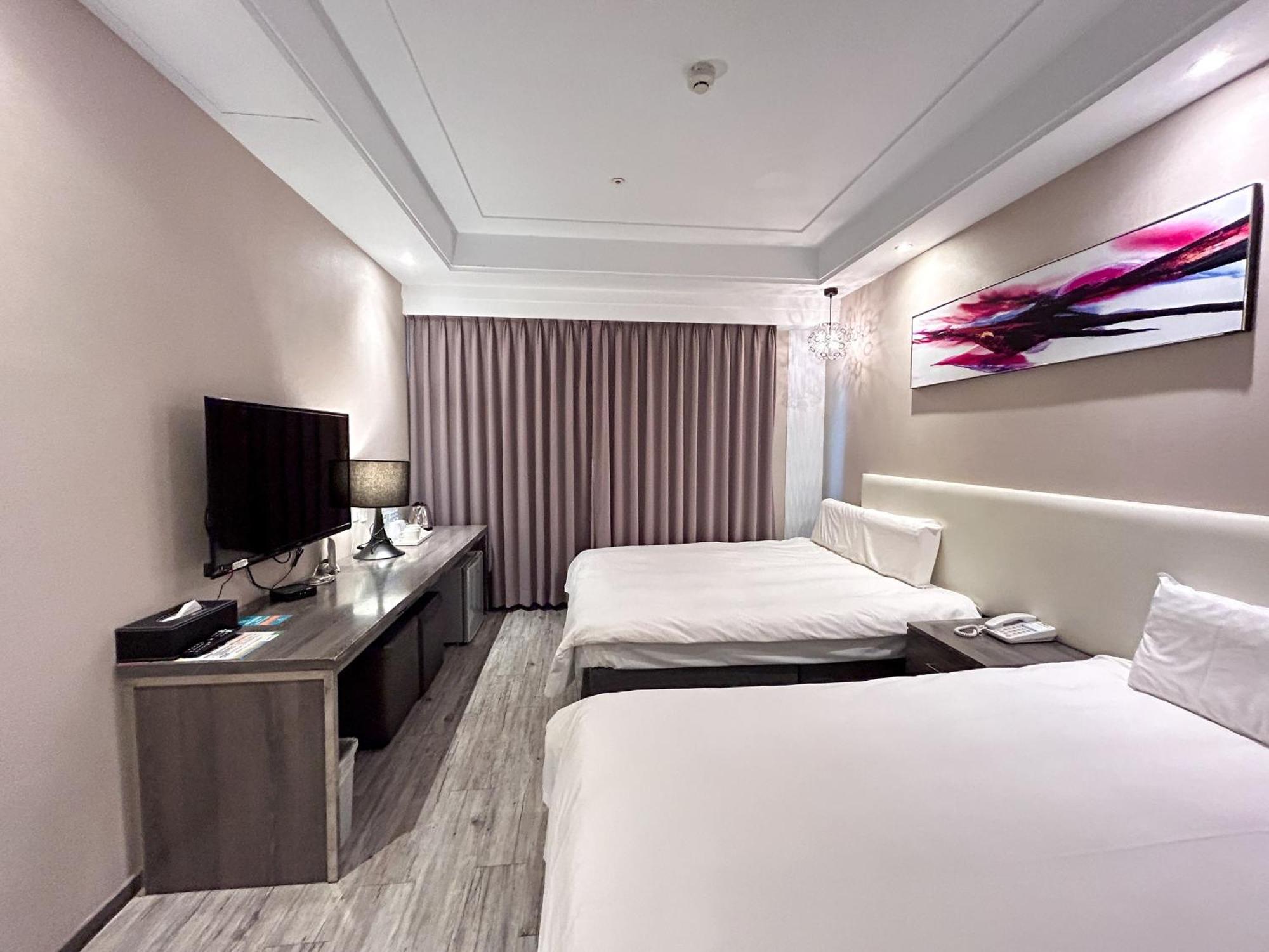 Royal Fine Hotel Kaohsiung Extérieur photo
